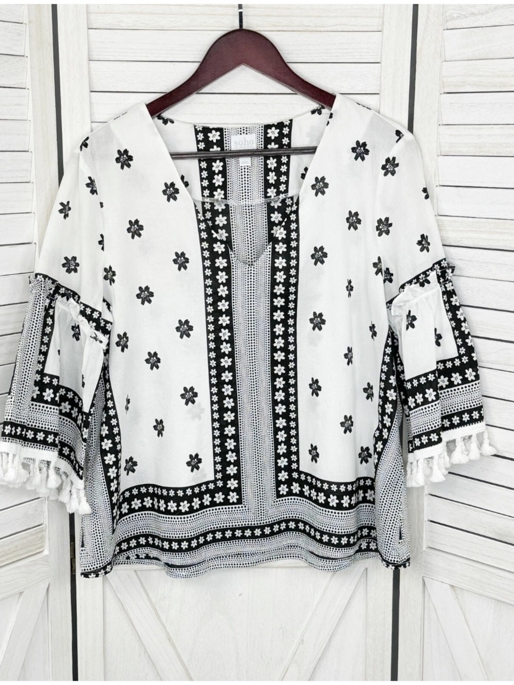 NY & Co Soho White & Black Embroidered Boho Blouse w Fringe 100% Cotton - Size M
